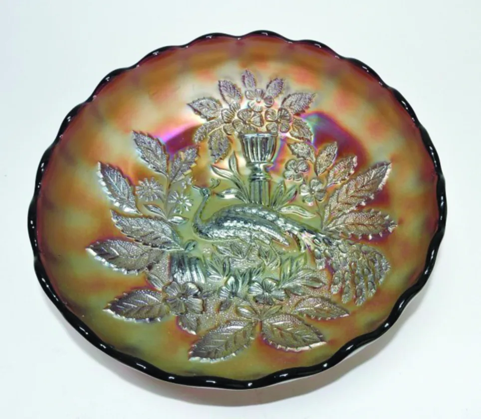 Antique carnival glass comes in a variety of colors and patterns